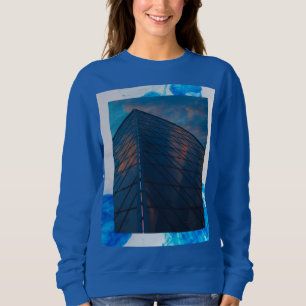 Camiseta Torre segura figura azul da imaginação