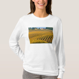 Camiseta Toscano Black Walnut Inn acima do