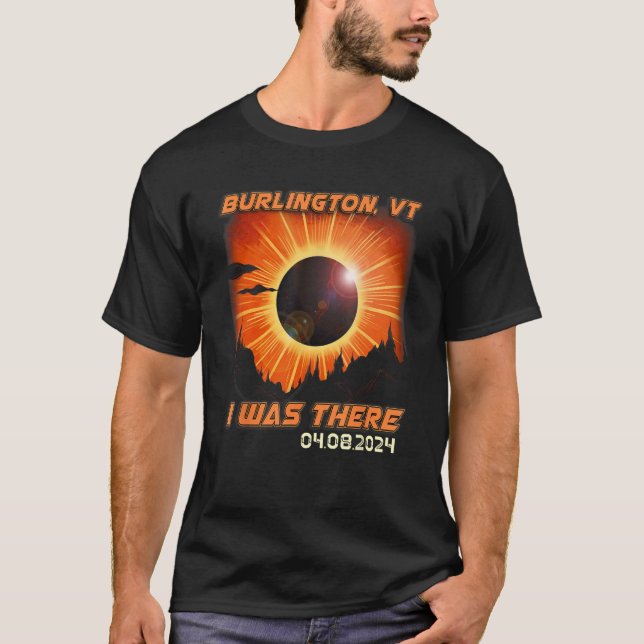 Camiseta Total Solar Eclipse Mountain Hiking Burlington Ver (Frente)