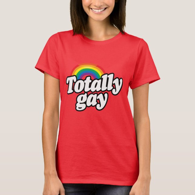 Camiseta TOTALLY GAY RAINBOW -.png (Frente)