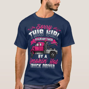 Camiseta Tow Truck Driver Wife Namorada Gift Tow Trucker