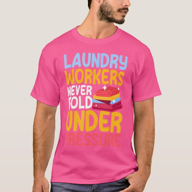 Camiseta Trabalhadores de Lavanderia Engraçados Dizem Amar  (Frente)