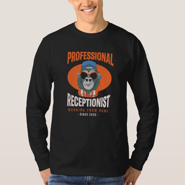 Camiseta Trabalhando com um oficial de recepção doméstico (Frente)