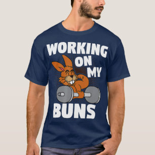 Camiseta Trabalhando Em Meus Filhos De Easter Bunny Gym Wor