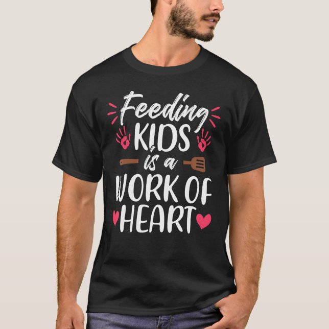 Camiseta Trabalho de Coração Senhora do Almoço Escolar Func (Frente)
