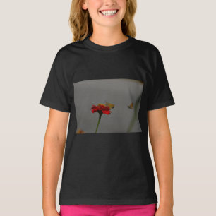 Camiseta Traças e Zinnia vermelho