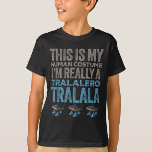 Camiseta Tralalalero Tralala Dia de as Bruxas engraçado