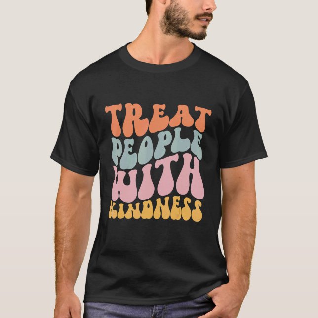 Camiseta Trate as Pessoas com Bondade, TPWK Retro Groovy Le (Frente)