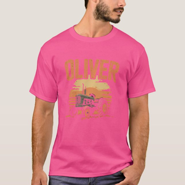 Camiseta Trator com Placa Personalizada Oliver para Oliver (Frente)