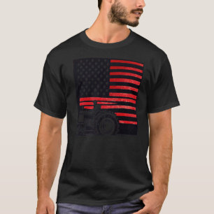 Camiseta Trator patriótico venenoso em uma bandeira fazenda