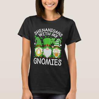 Camiseta Travessuras Com Meu Gnomies Dia de São Patrício Gn