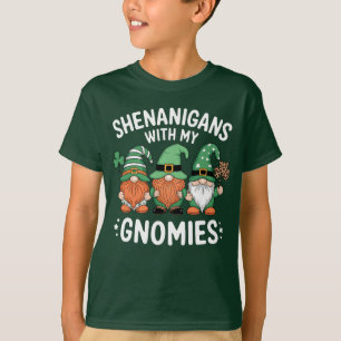 Camiseta Travessuras Com Meus Gnomos Dia de São Patrício Ir