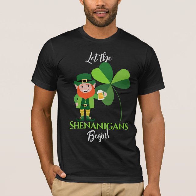 Camiseta Travessuras Leprechaun Trevo Dia de São Patrício (Frente)