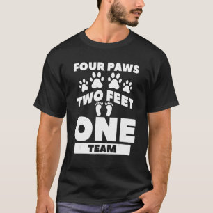 Camiseta Treinador de Cães em Equipe, 2 Pés e 1 Equipe 2