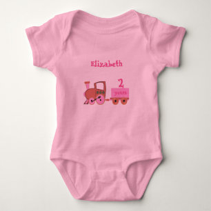 Camiseta trem com a menina