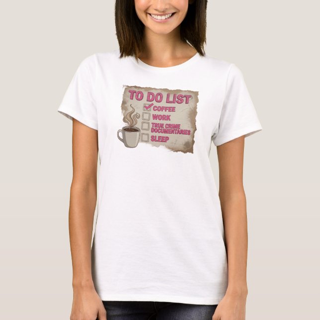 Camiseta Trendy COFFEE WORK TRUE CRIME Dourada Div (Frente)