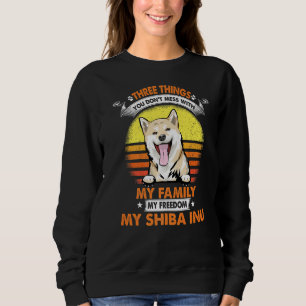 Camiseta Três Coisas Que Você Não Mete Com Shiba Inu Engraç