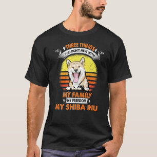 Camiseta Três Coisas Que Você Não Mete Com Shiba Inu Engraç