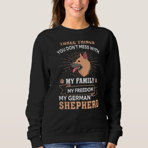 Camiseta Três coisas que você não perde com o German shephe