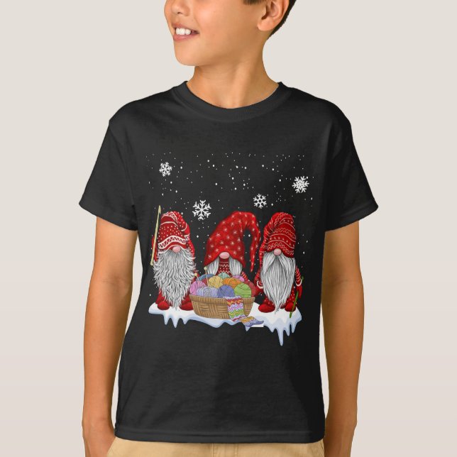 Camiseta Três Gnomos Crochet e presentes de Natal (Frente)