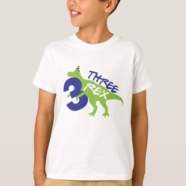 Camiseta Três Rex Dinossaur Aniversário (Frente)