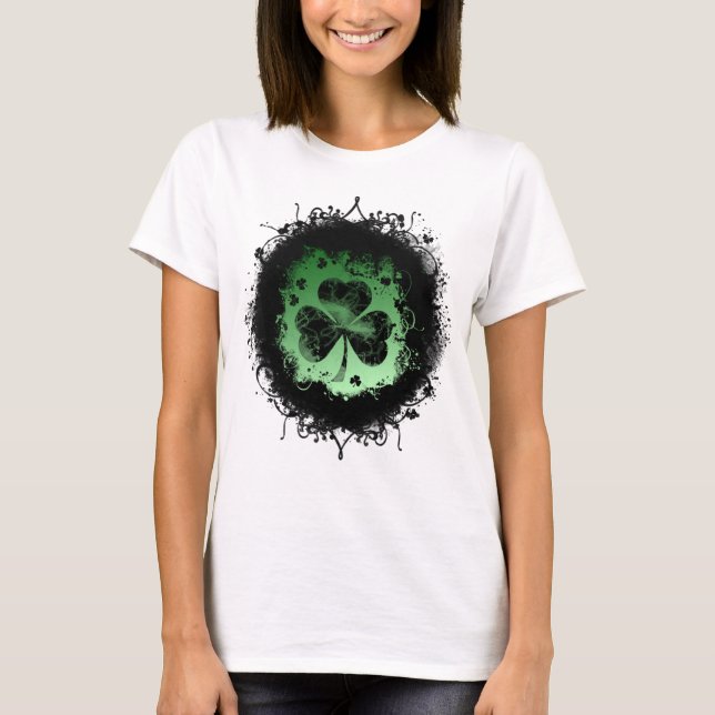 Camiseta Trevo do dia de São Patrício Grunge-gótico (Frente)