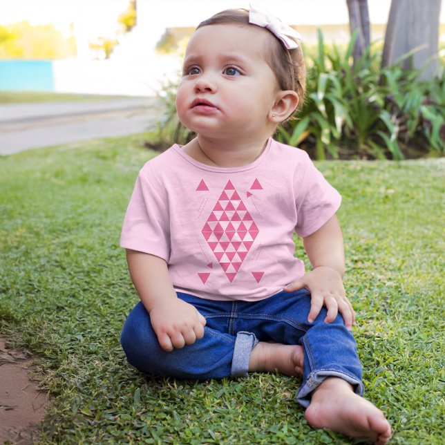 Camiseta Triângulos Geométricos Rosa (Criador carregado)