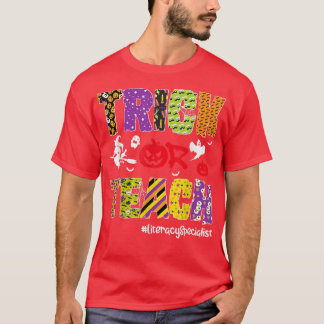 Camiseta Trick Or Teach Literacy Specialist Halloween Skele