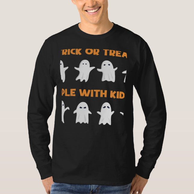 Camiseta Trick or Treat People With Kindness Halloween (Frente)