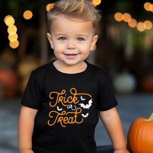 Camiseta Trick ou Tratar Script de Vintage e Bats Halloween