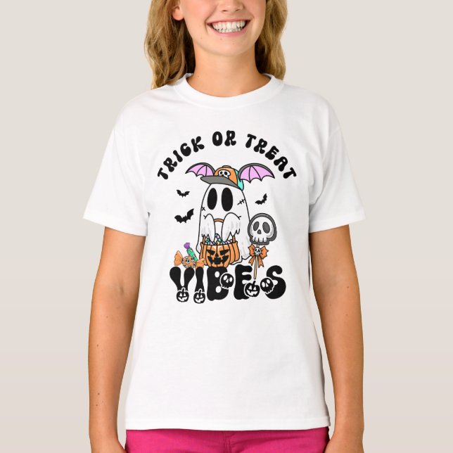 Camiseta Trick ou Trate as Vibes Fantasmas e as Crianças Do (Frente)