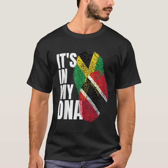 Camiseta Trinidadiano Plus Jamaicano Mix DNA Flag Heritage  (Frente)