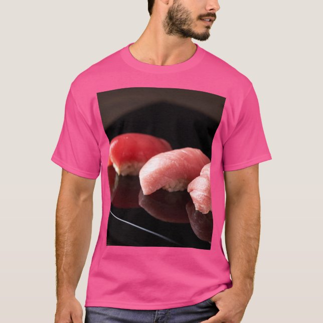 Camiseta Trio of Tuna – Serene Red Beauty (Frente)