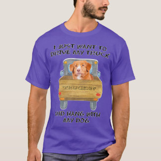 Camiseta Truck Driving Dog Nova Scotia Duck Tolling Retriev