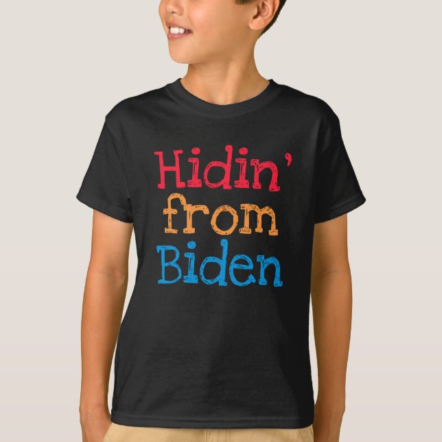 Camiseta Trump 2020 crianças engraçadas escondidas do Biden (Frente)