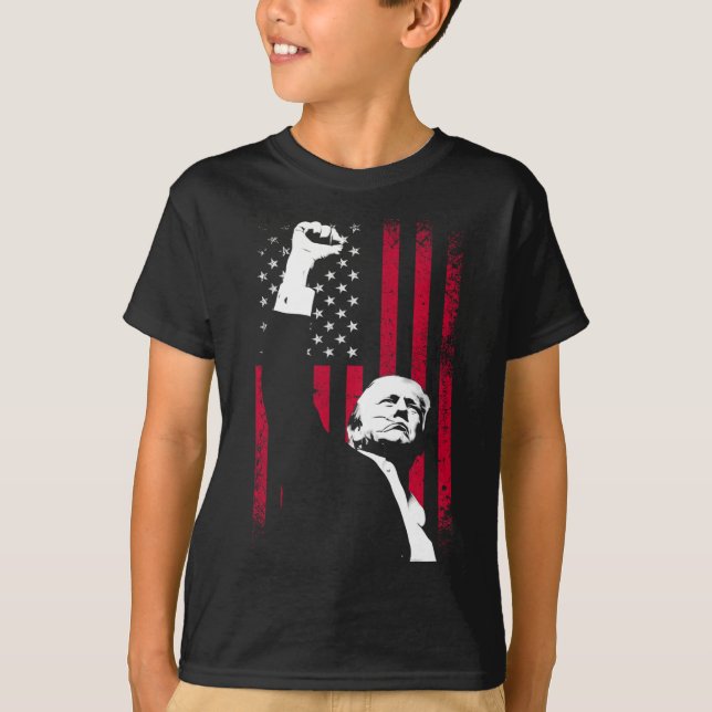 Camiseta Trump 2024 Fist Fight For America U Flag Inaugur ( (Frente)