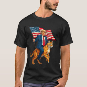 Camiseta Trump Dirigindo Um Gato Segurando Bandeira America