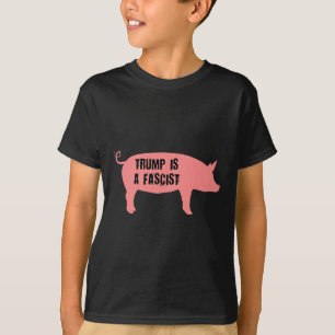 Camiseta Trump É Um Fascista Dentro Do Ícone De Porco
