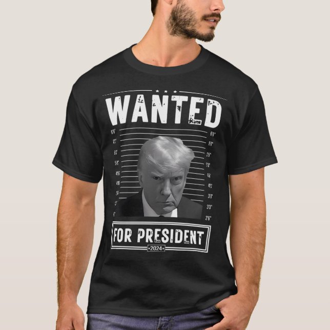 Camiseta Trump Mugshot Nunca Renderize 2024 (Frente)