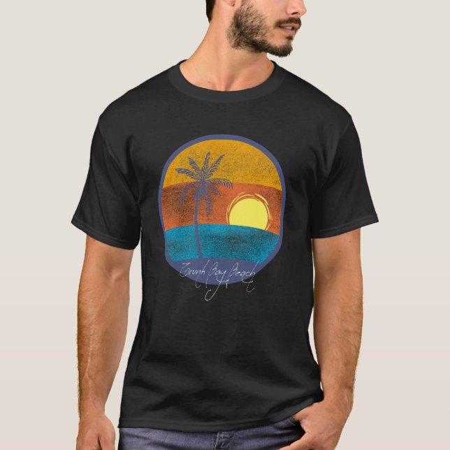 Camiseta Trunk Bay USVI Beach Distante Retro Sunset (Frente)