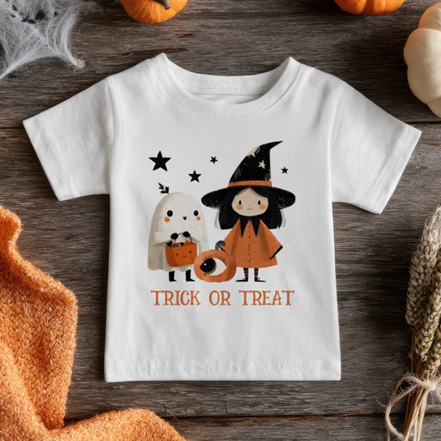 Camiseta Truque de Bruxa e Fantasma Fantasmas e o Halloween (Criador carregado)