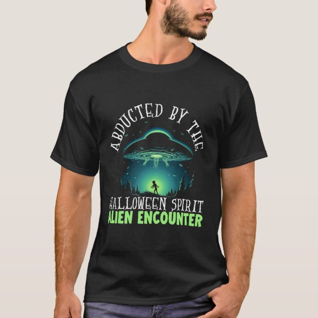 Camiseta Truque De Halloween De alienígena Ou Tratar Al Ext (Frente)