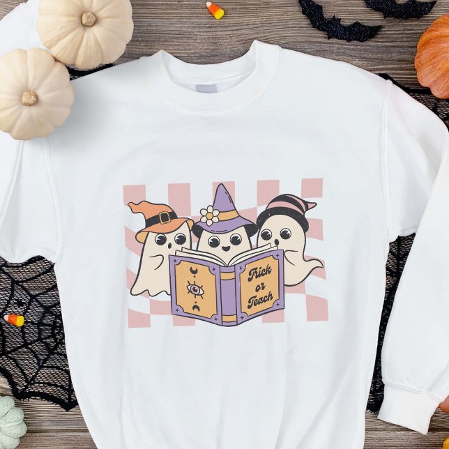 Camiseta Truque do Livro de Ensino de Halloween Professora  (Criador carregado)