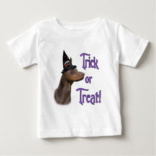 Camiseta Truque Doberman Pinscher (vermelho)
