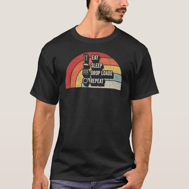 Camiseta Truque Engraçado Presente Retro Coma Cargas de Lar (Frente)