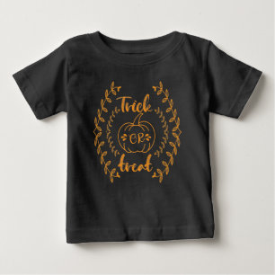 Camiseta Truque ou tratamento no quadro das plantas
