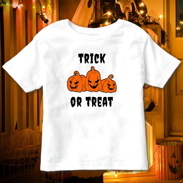 Camiseta Truque Ou Tratar Abóboras Loucas No Halloween (Criador carregado)