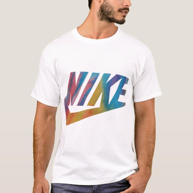 Camiseta Tshir com Tipografia Arco-Íris Inspirada  (Frente)