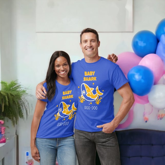 Camiseta Tubarão-bebê (Criador carregado)