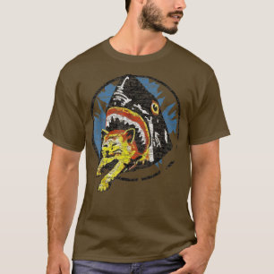 Camiseta Tubarão comendo um gato